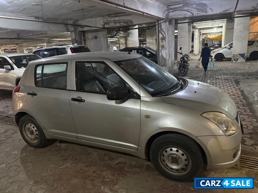Maruti Suzuki Swift LXI Maruti Suzuki Swift LXI