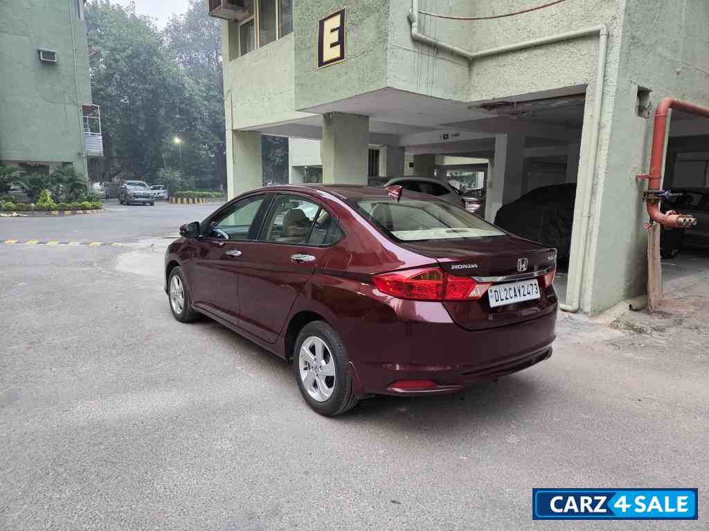 Carnelian Red Honda City VX MT IVTEC