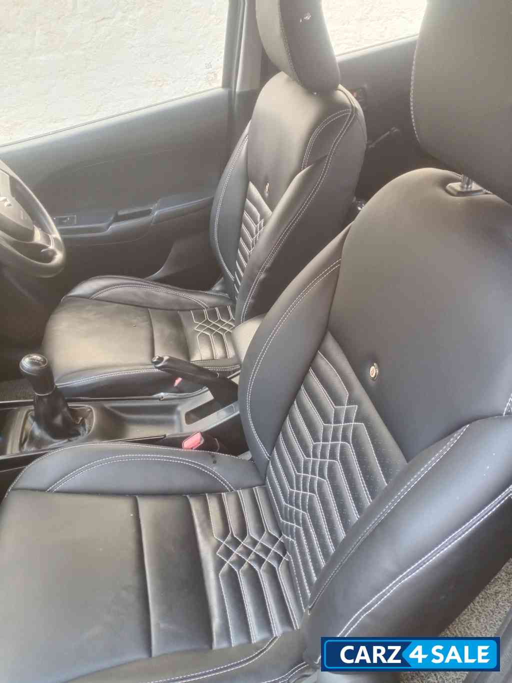 Maruti Suzuki Baleno Base Maruti Suzuki Baleno Base