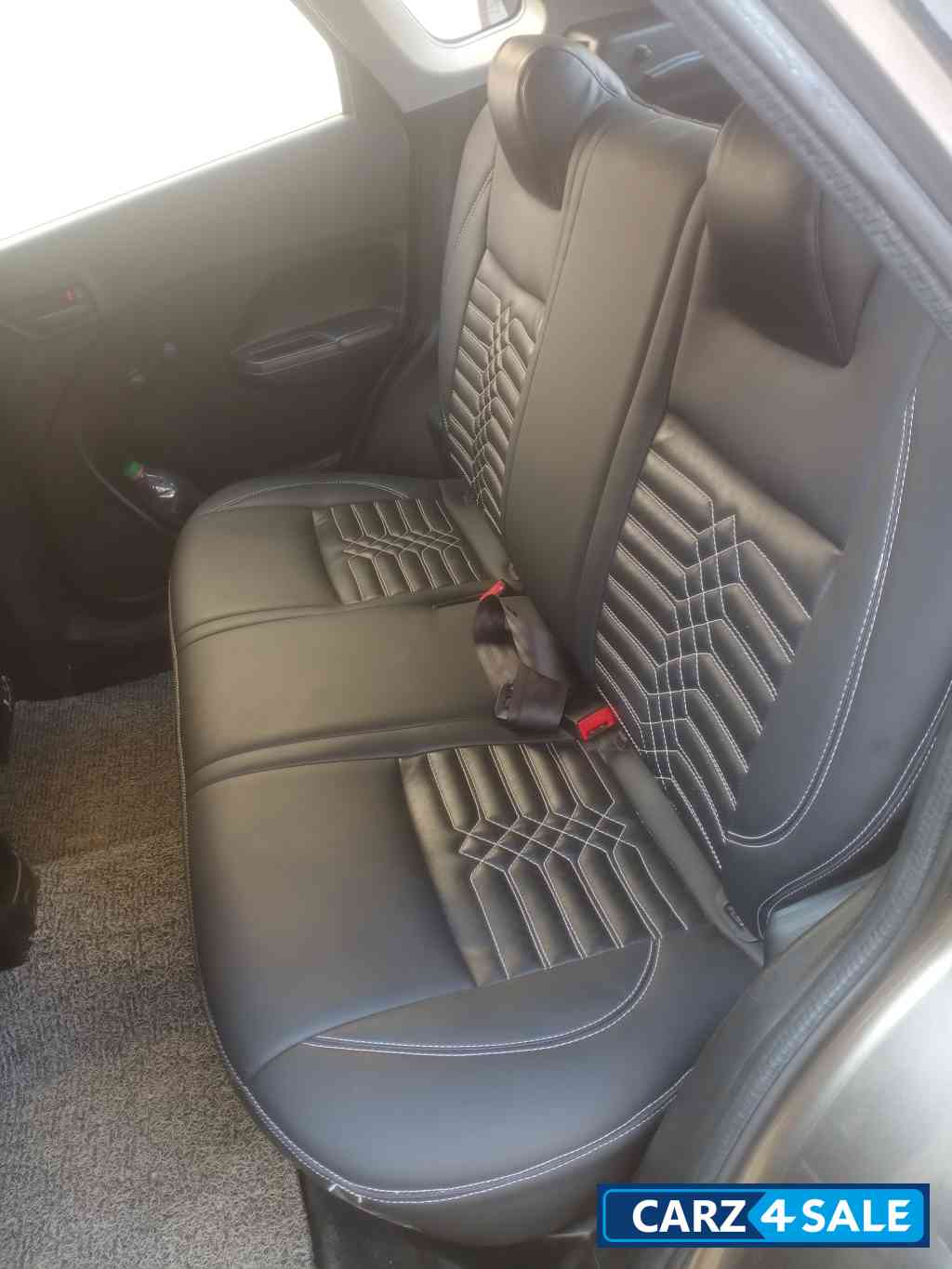 Maruti Suzuki Baleno Base Maruti Suzuki Baleno Base