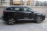 Black MG Astor Sharp 1.5 MT