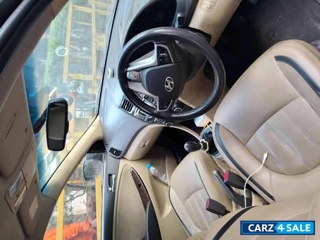 Thunder Black Hyundai Verna CRDI 1.6 SX