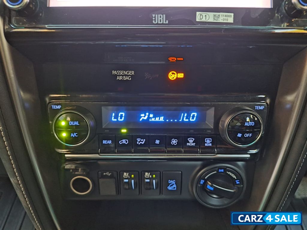 White Toyota Fortuner sigma 4x4 Automatic