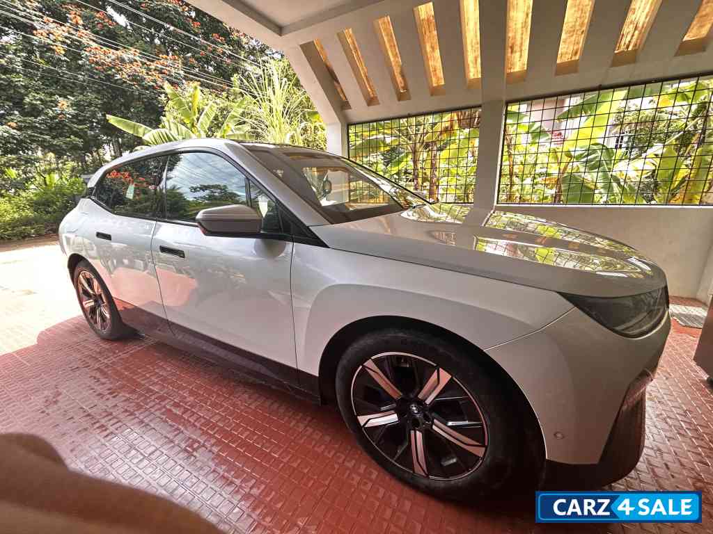 BMW iX Xdrive40