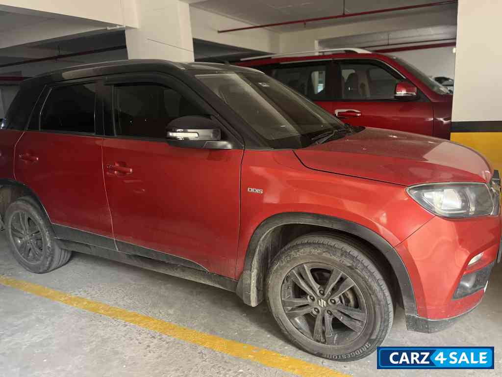 Maruti Suzuki Vitara Brezza Zdiplus dualtone amt