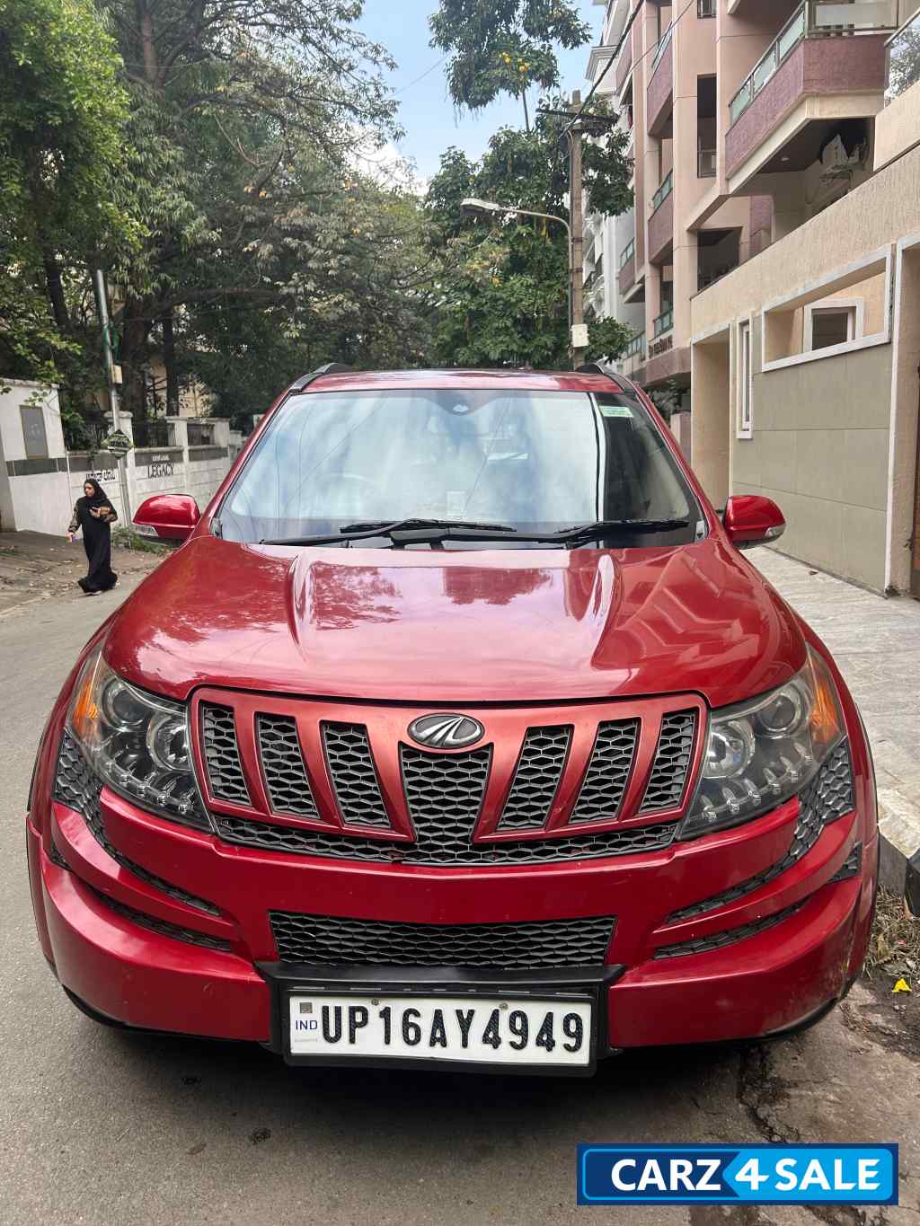 Mahindra XUV 500 W6
