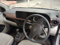 Pearl White Hyundai Aura 1.2 SX