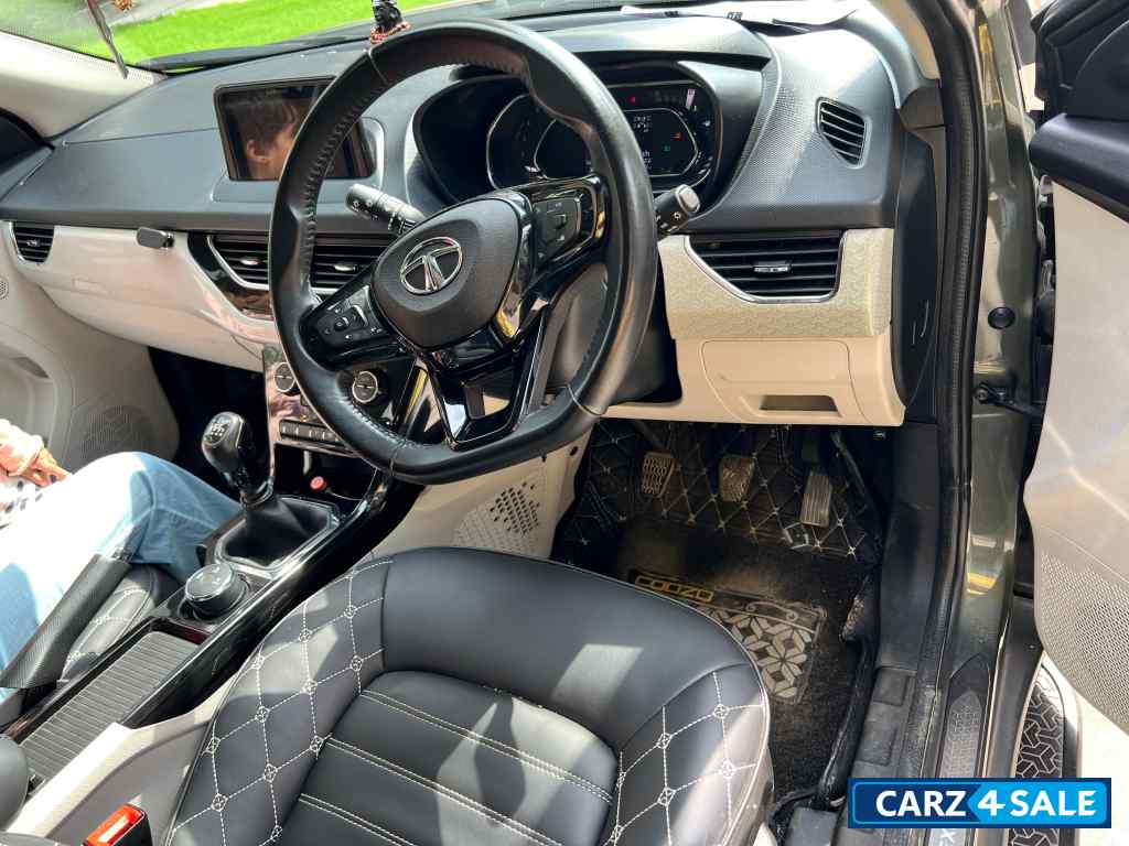 Foliage Green Tata Nexon XZ+S