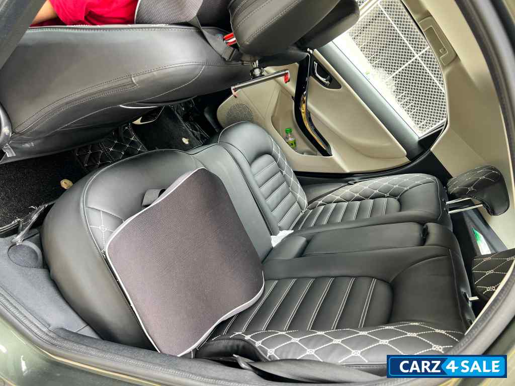 Foliage Green Tata Nexon XZ+S