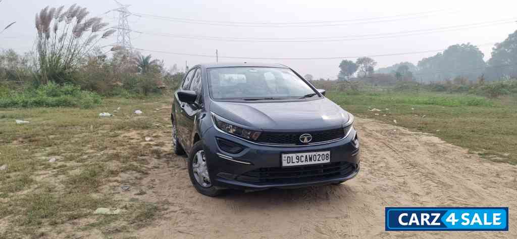 Daytona Grey Tata Altroz Xm