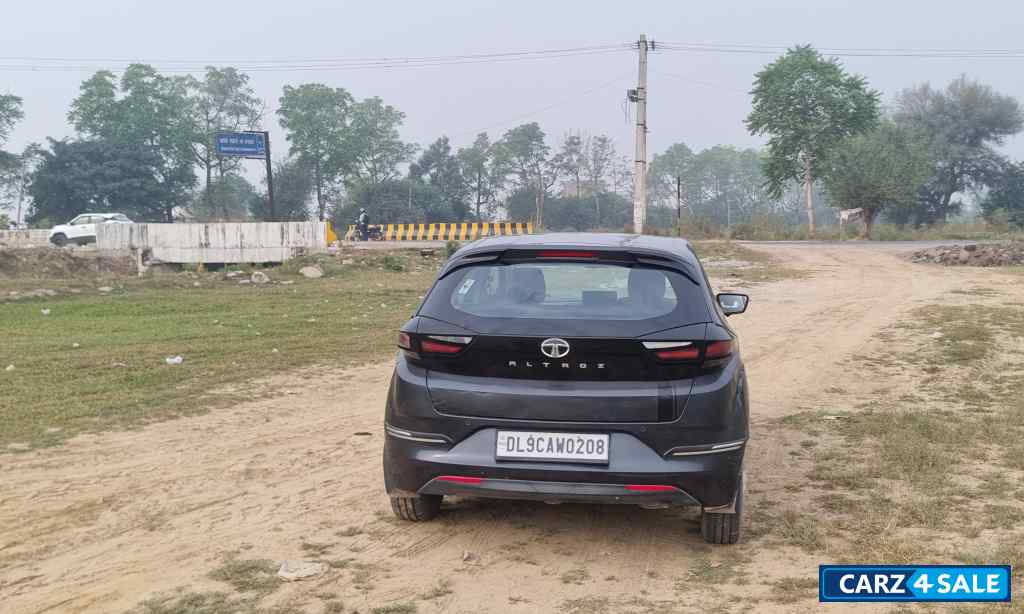 Daytona Grey Tata Altroz Xm