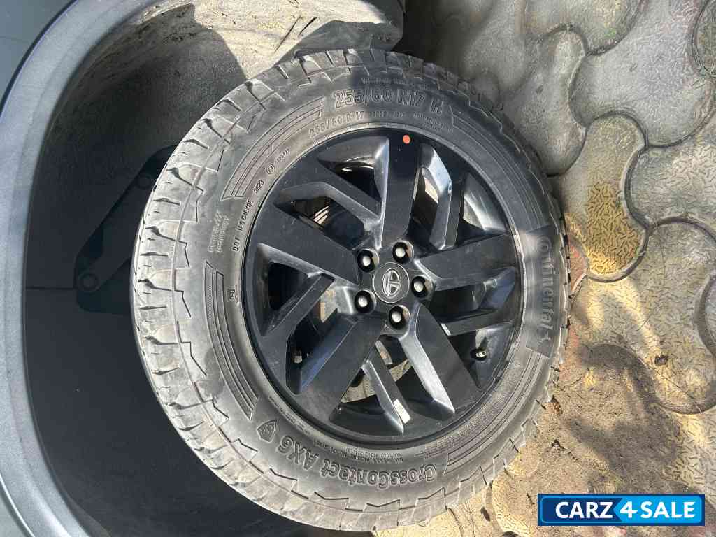 Tata Harrier Xzplus camo