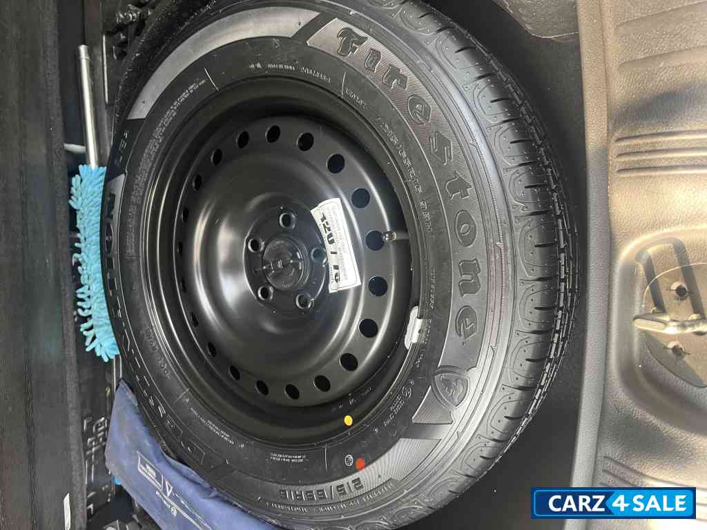 Minimal Grey Jeep Compass Petrol Automatic