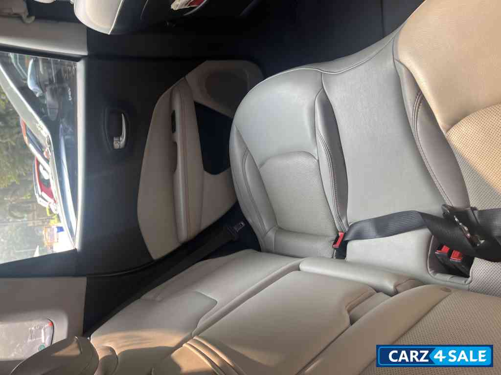 Minimal Grey Jeep Compass Petrol Automatic