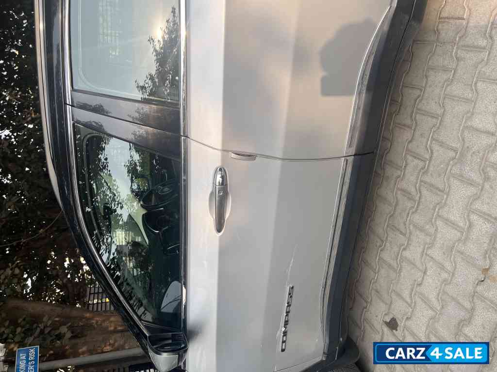 Minimal Grey Jeep Compass Petrol Automatic