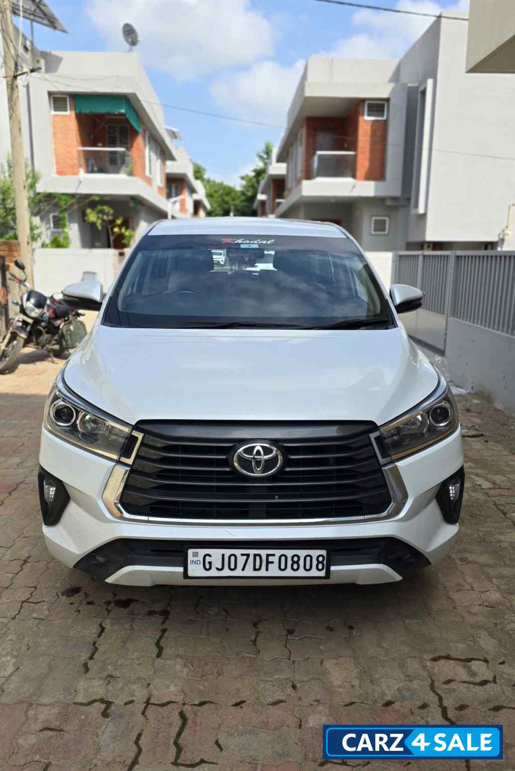 Toyota Innova 2.7V Petrol