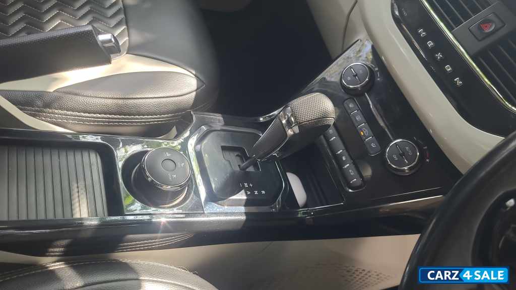 Tata Nexon XZA PLUS O Tata Nexon XZA PLUS O