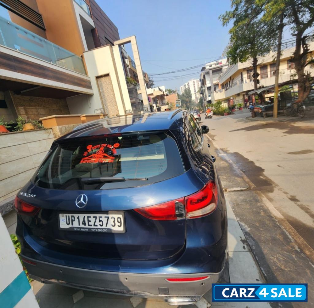 Blue Mercedes-Benz GLA 200