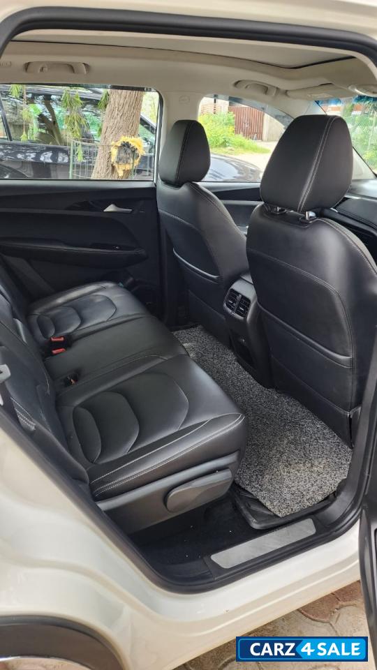 MG Hector HECTOR Gasoline 1.5 TCIC DCT Sharp BSVI