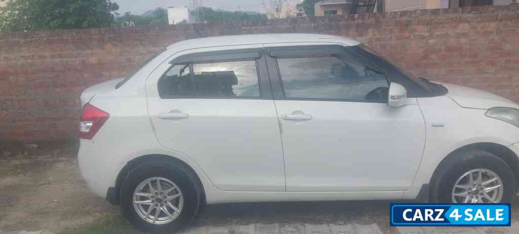 Pearl Arctic White Maruti Suzuki Dzire VDi
