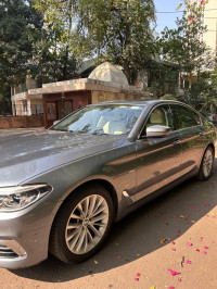 Bluestone Metallic BMW 5-Series 520D Luxuryline