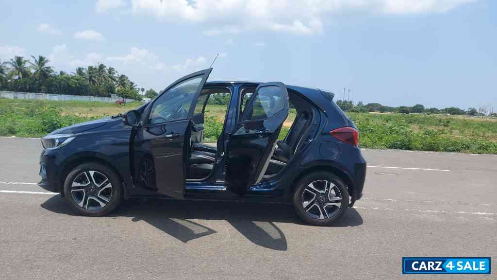 Midnight Plum Tata Tiago Tiago automatic