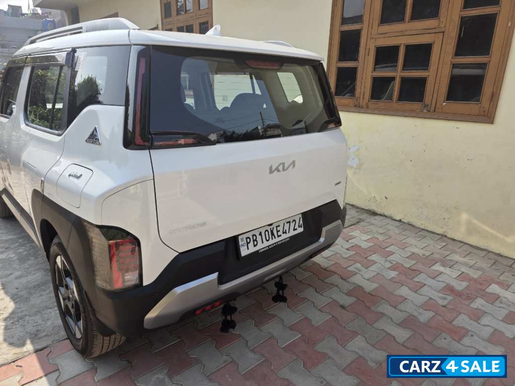 Glacier White Pearl Kia Syros HTK Plus 1.0 Turbo MT