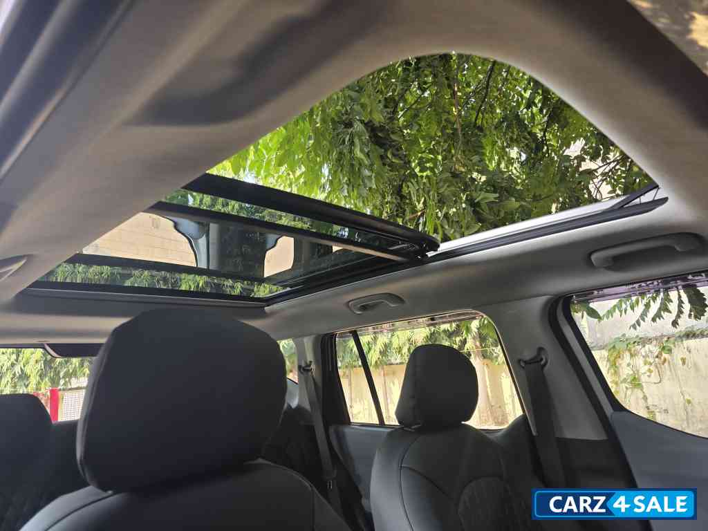 Glacier White Pearl Kia Syros HTK Plus 1.0 Turbo MT