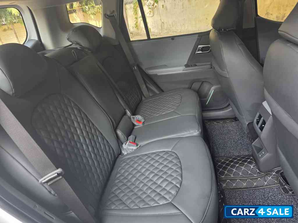 Glacier White Pearl Kia Syros HTK Plus 1.0 Turbo MT