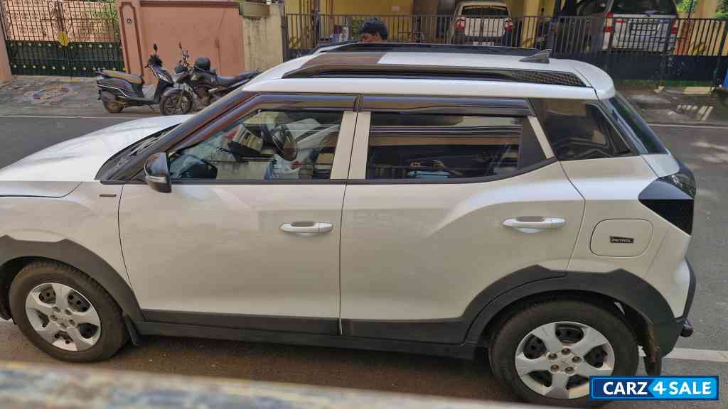 Mahindra XUV 3XO Mx2 pro AT