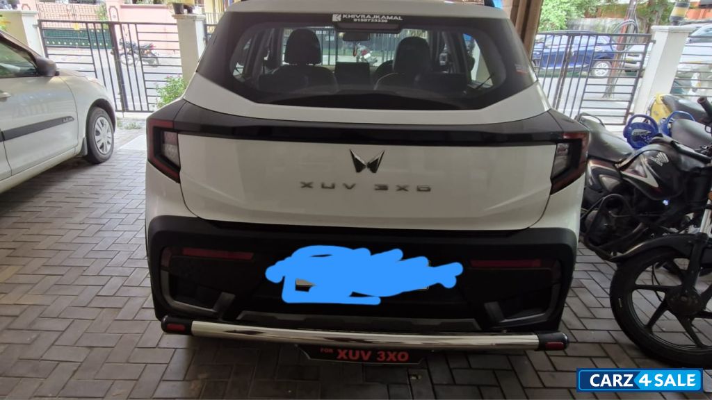 Mahindra XUV 3XO Mx2 pro AT