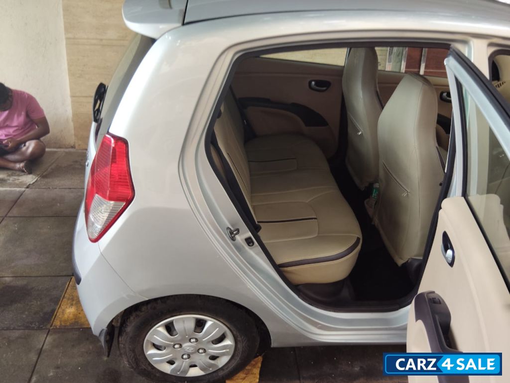 Hyundai i10 sports AUTOMATIC