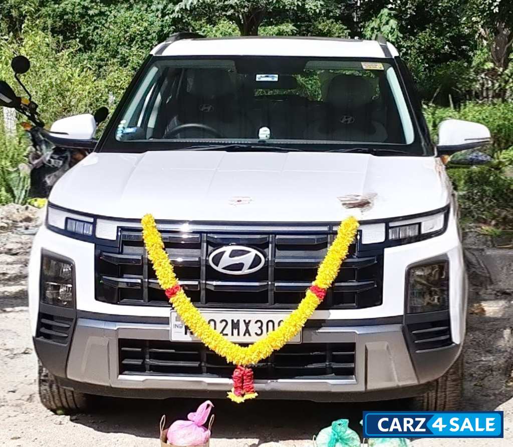 White Hyundai Creta Desiel manuel s optional