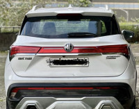 Candy White MG Hector Sharp DCT AT