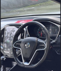 Candy White MG Hector Sharp DCT AT