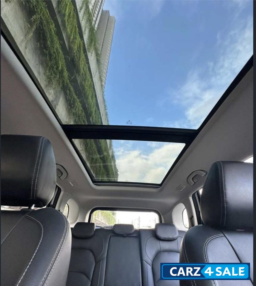 Candy White MG Hector Sharp DCT AT Candy White MG Hector Sharp DCT AT