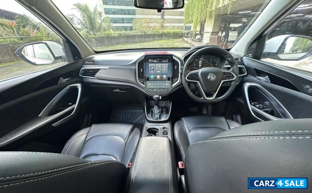 Candy White MG Hector Sharp DCT AT Candy White MG Hector Sharp DCT AT