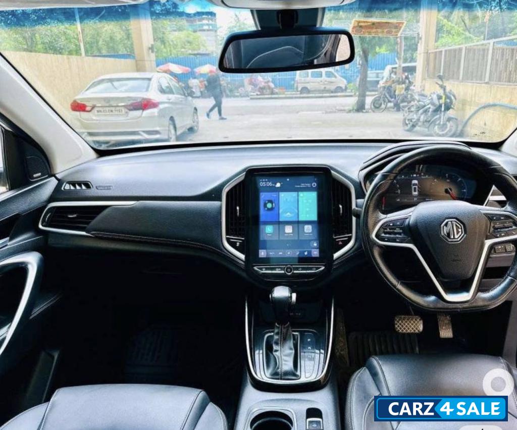 Candy White MG Hector Sharp DCT AT Candy White MG Hector Sharp DCT AT