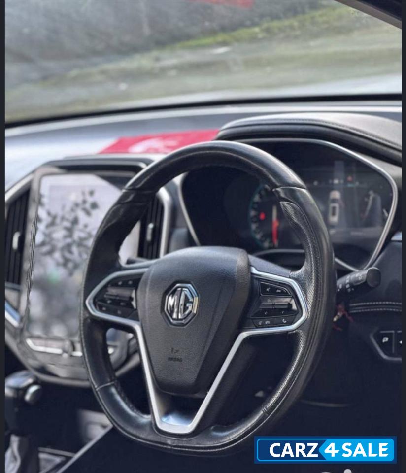 Candy White MG Hector Sharp DCT AT Candy White MG Hector Sharp DCT AT