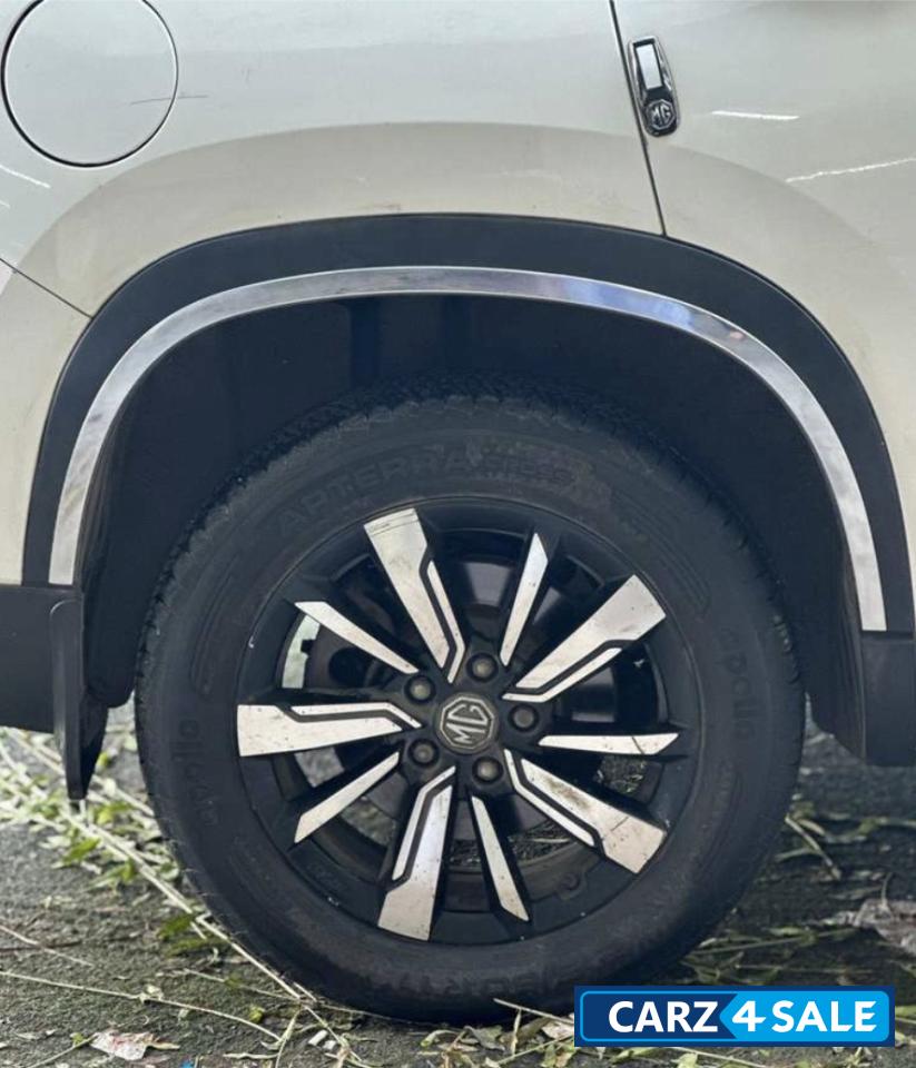 Candy White MG Hector Sharp DCT AT Candy White MG Hector Sharp DCT AT
