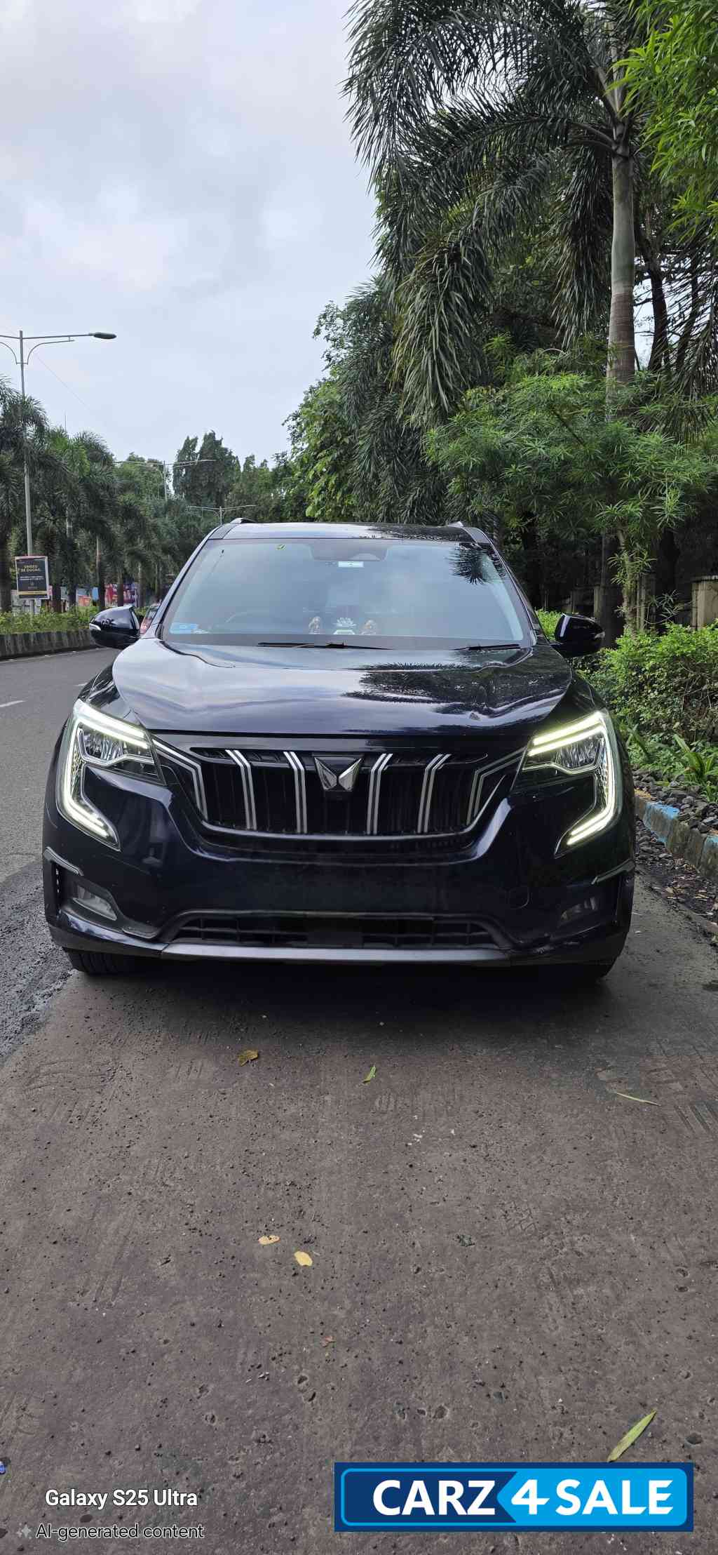 Mahindra XUV700 AX7