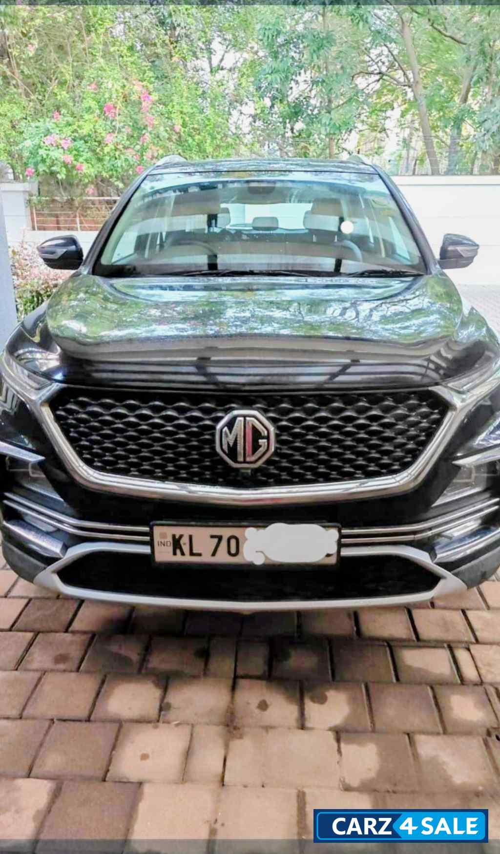 Starry Black MG Hector Sharp petrol DCT AT
