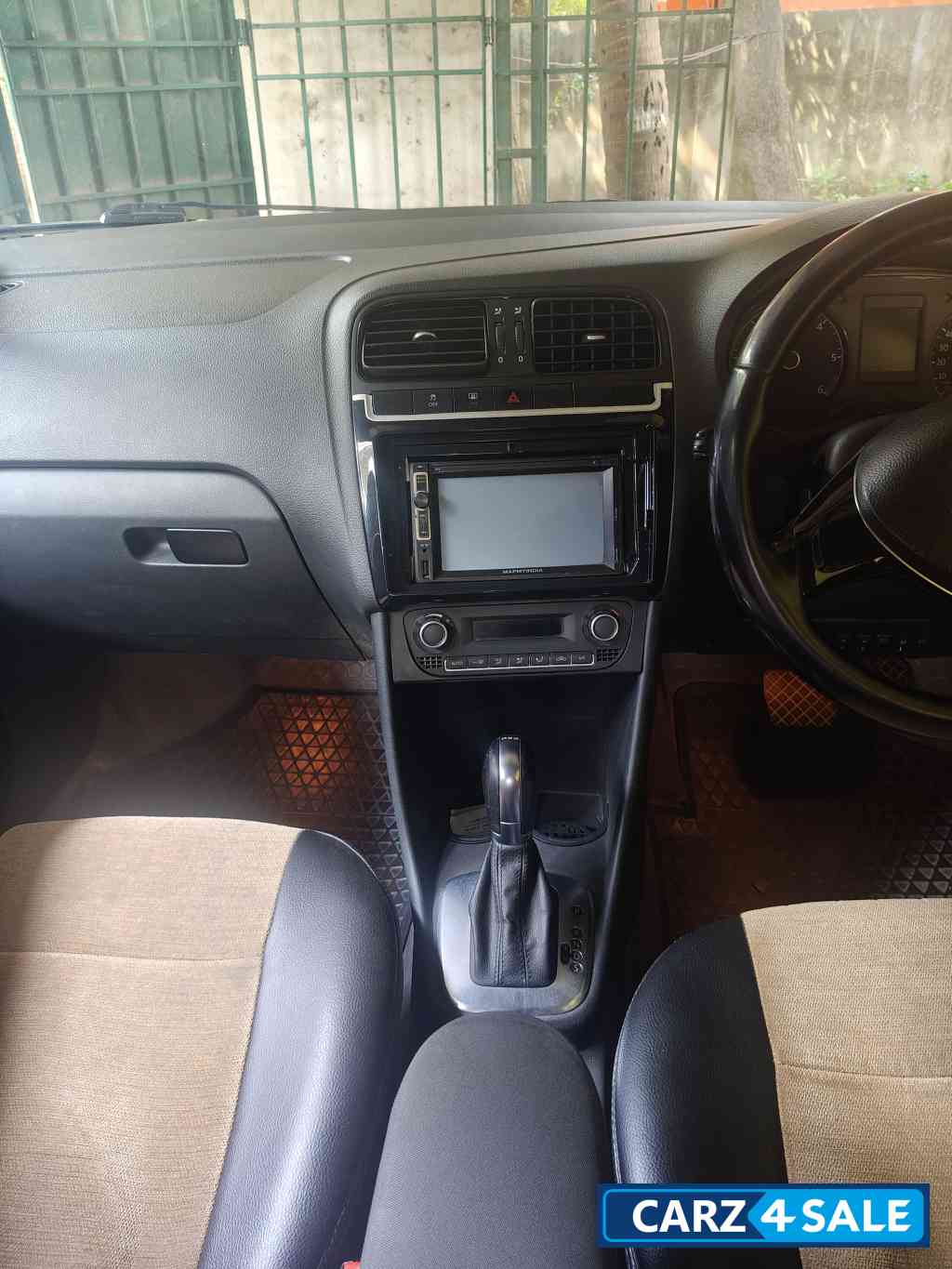 Toffee Brown Volkswagen Vento 2015 Volkswagen Vento 1.5L TDI Diesel DSG Automatic Comfortline Variant