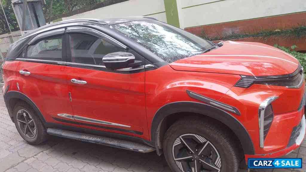 Red Tata Nexon Fearless MT