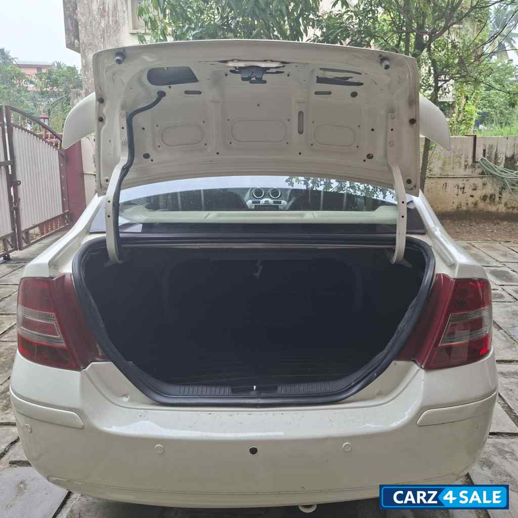 Ford Classic 1.6 Duratec Titanium