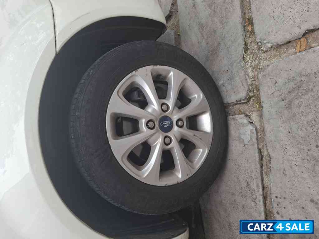 Ford Classic 1.6 Duratec Titanium