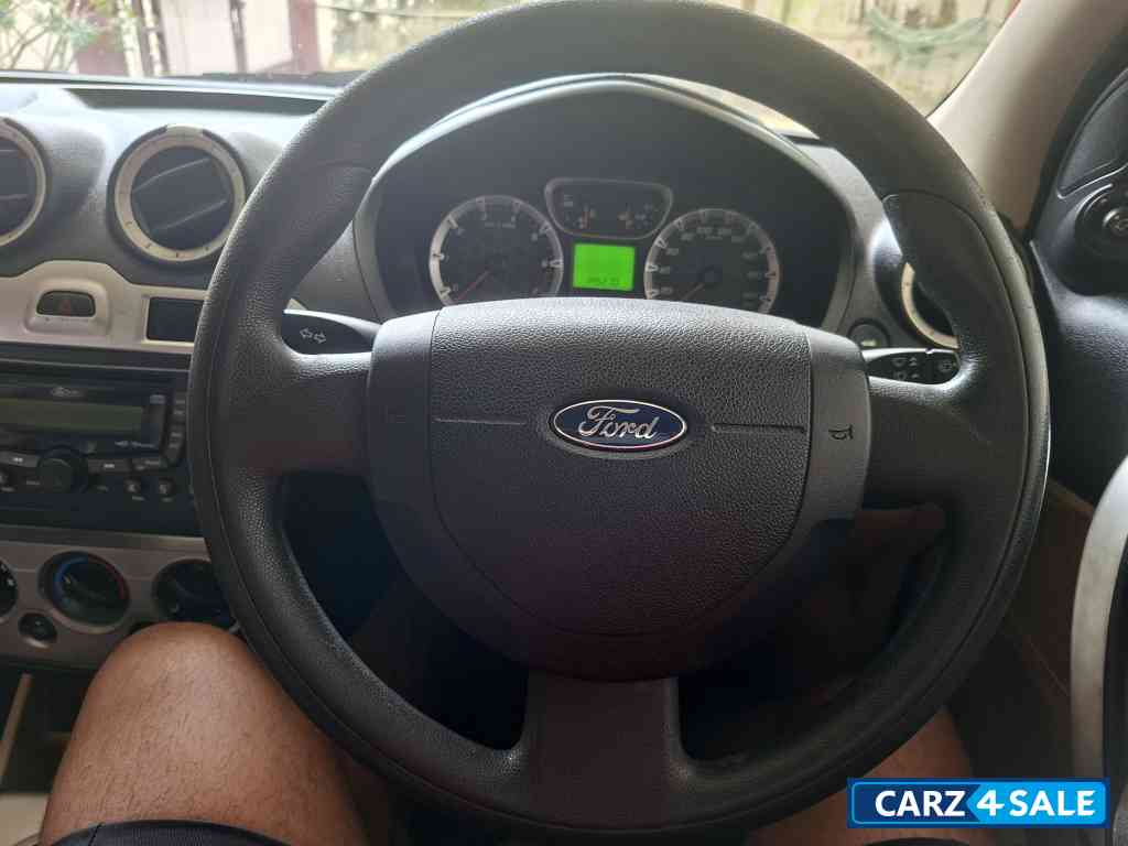 Ford Classic 1.6 Duratec Titanium