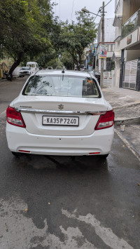 White Maruti Suzuki Dzire Vxi