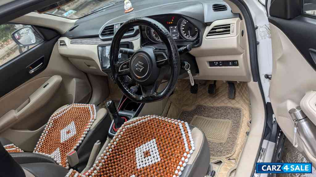 White Maruti Suzuki Dzire Vxi