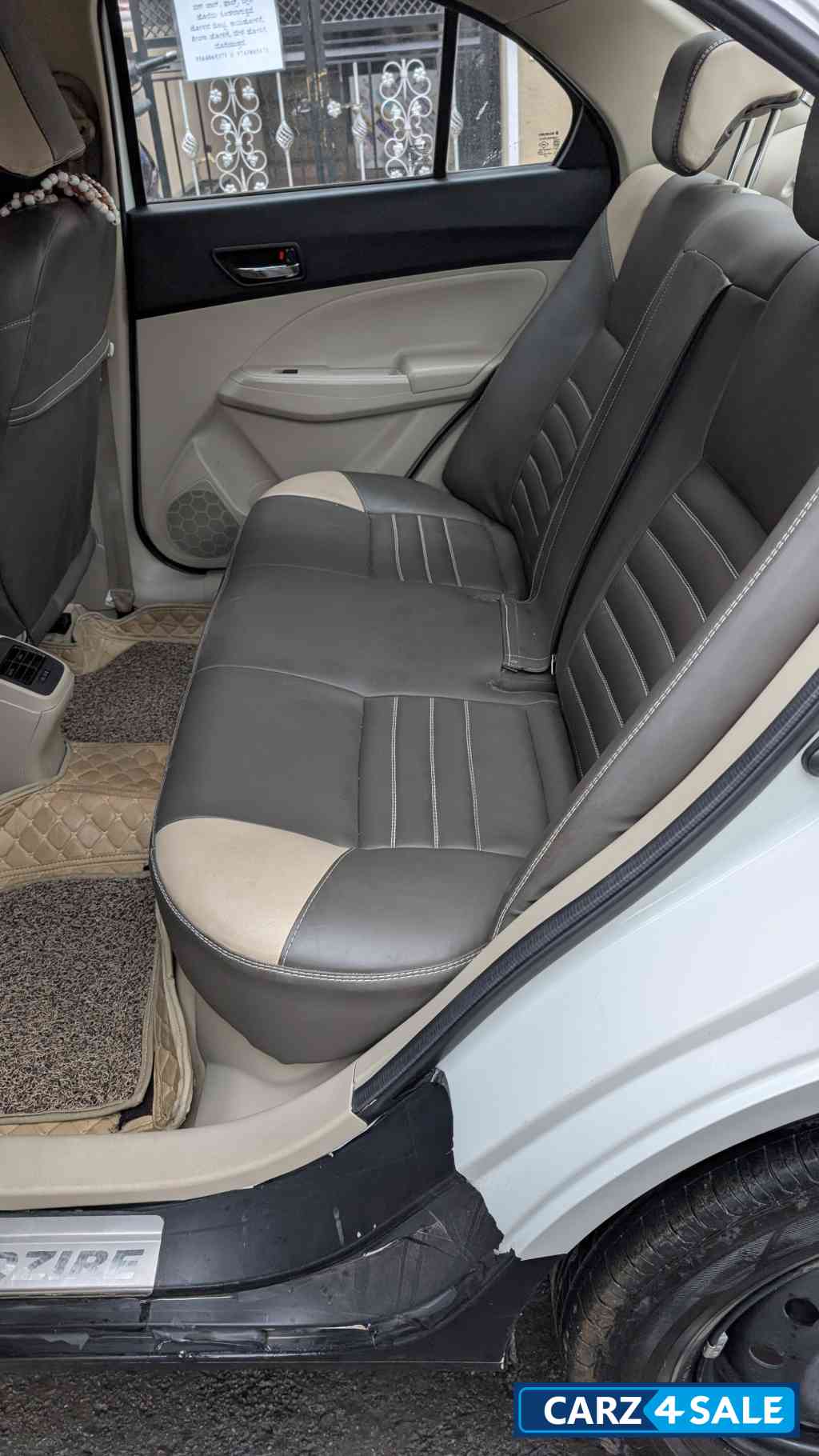 White Maruti Suzuki Dzire Vxi